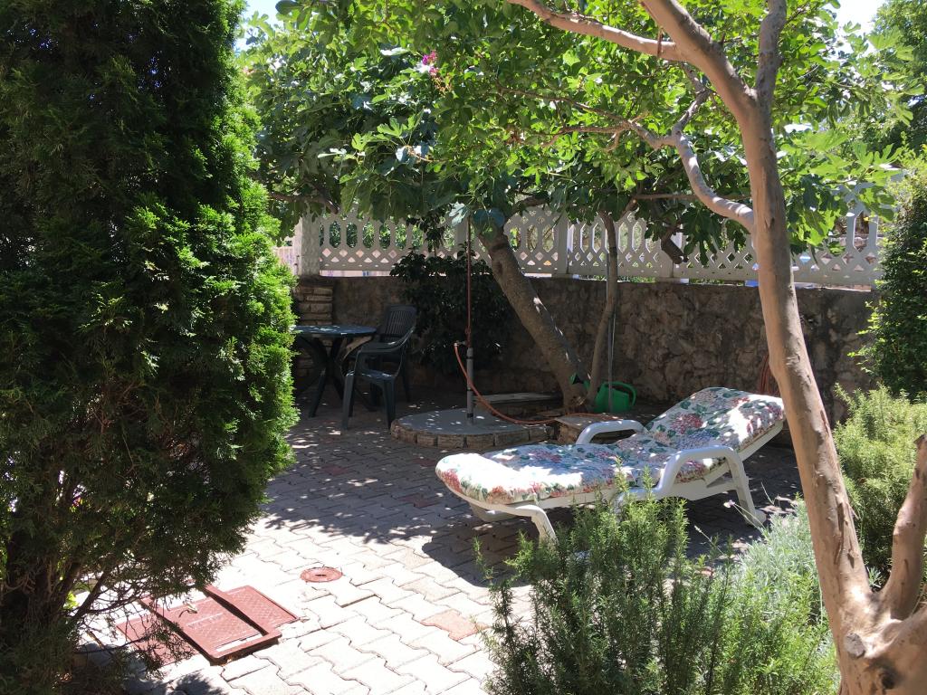 Ferienwohnungen Murter - Ferienhaus Branko | Direkt-Kroatien.de