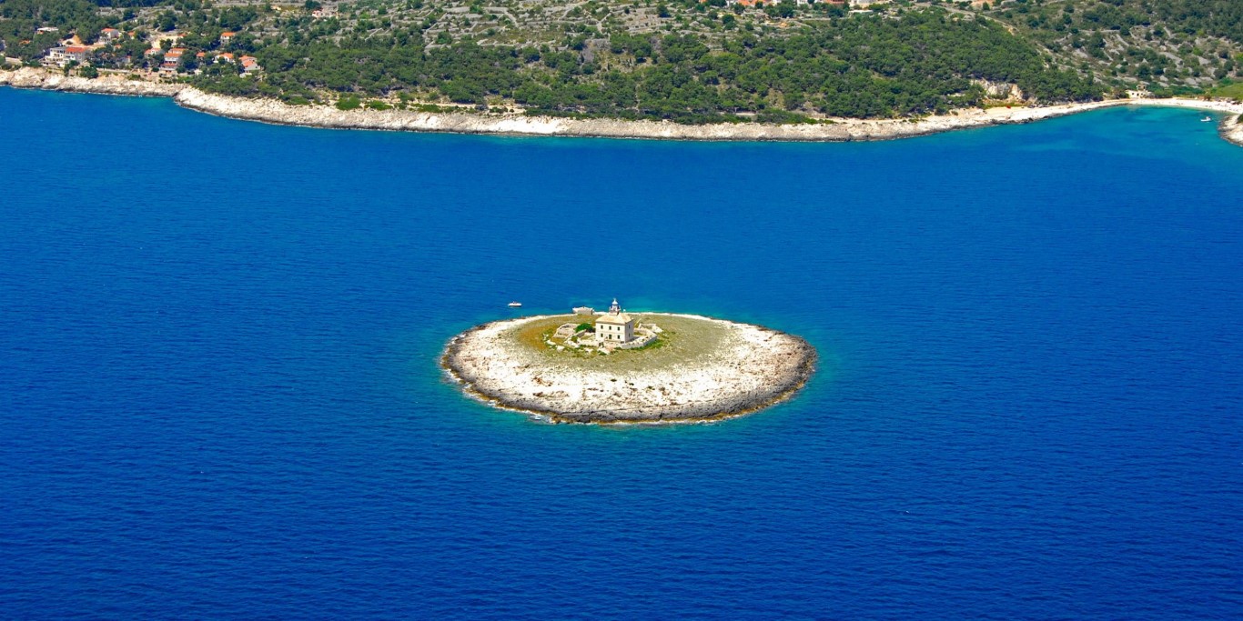 Pokonji Dol Strand auf Hvar Unterkunft und Appartements in der Nähe